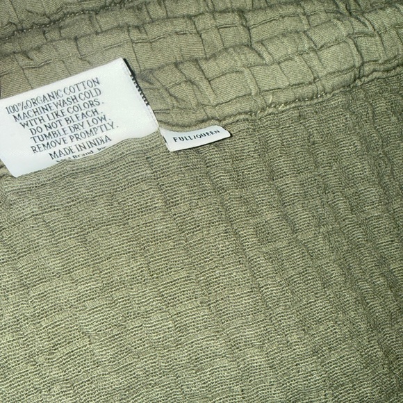 Quince Organic Ribbed Cotton Coverlet Set Olive Full/Queen - Picture 8 of 10
